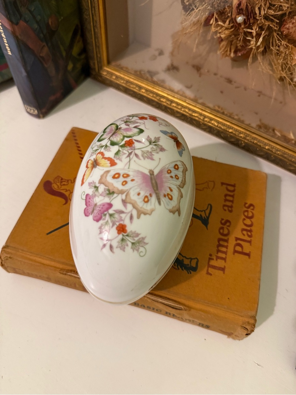 Porcelain Butterfly Trinket Box - White with Multicolor Floral Accents